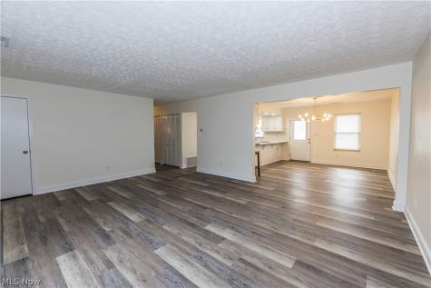 2033 Carlile Drive Uniontown OH 44685