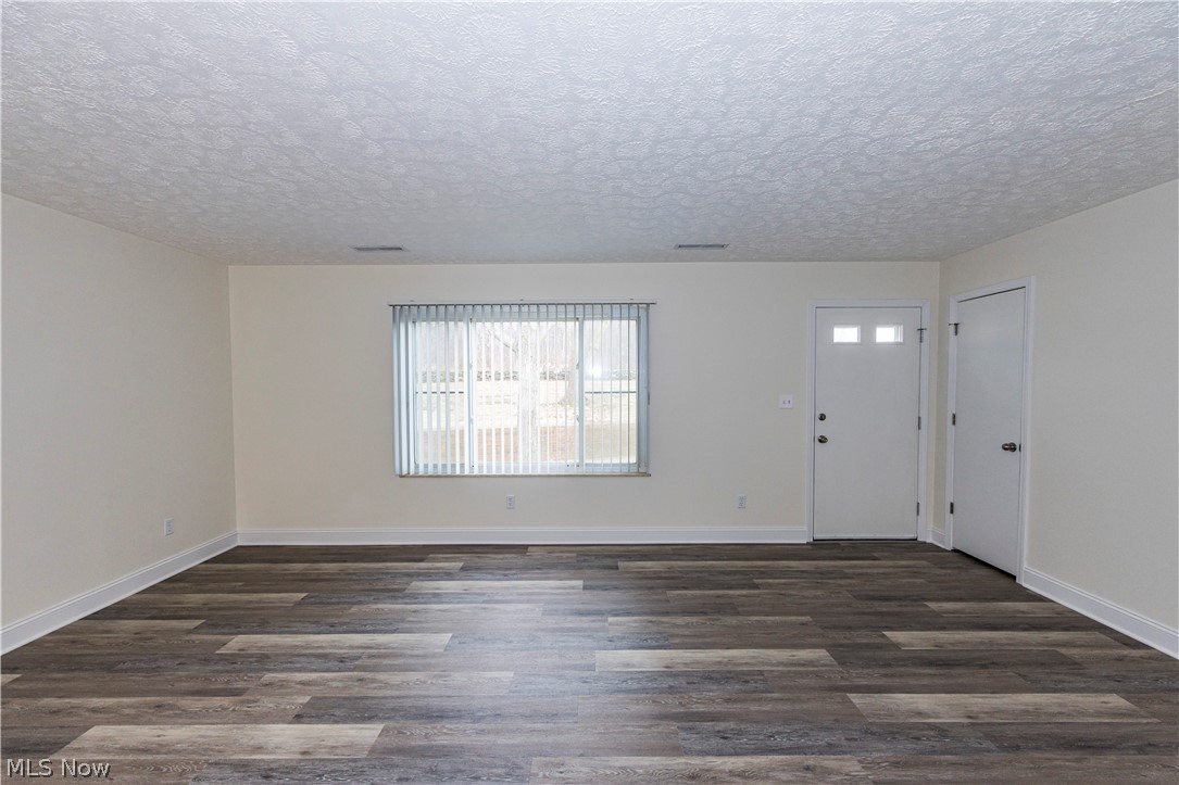 2033 Carlile Drive Uniontown OH 44685