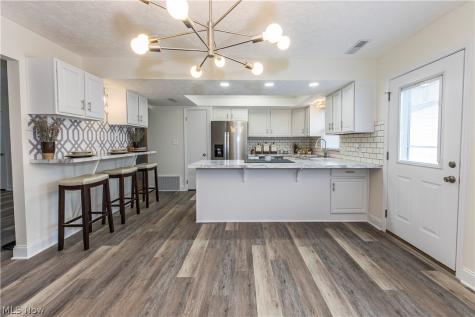 2033 Carlile Drive Uniontown OH 44685