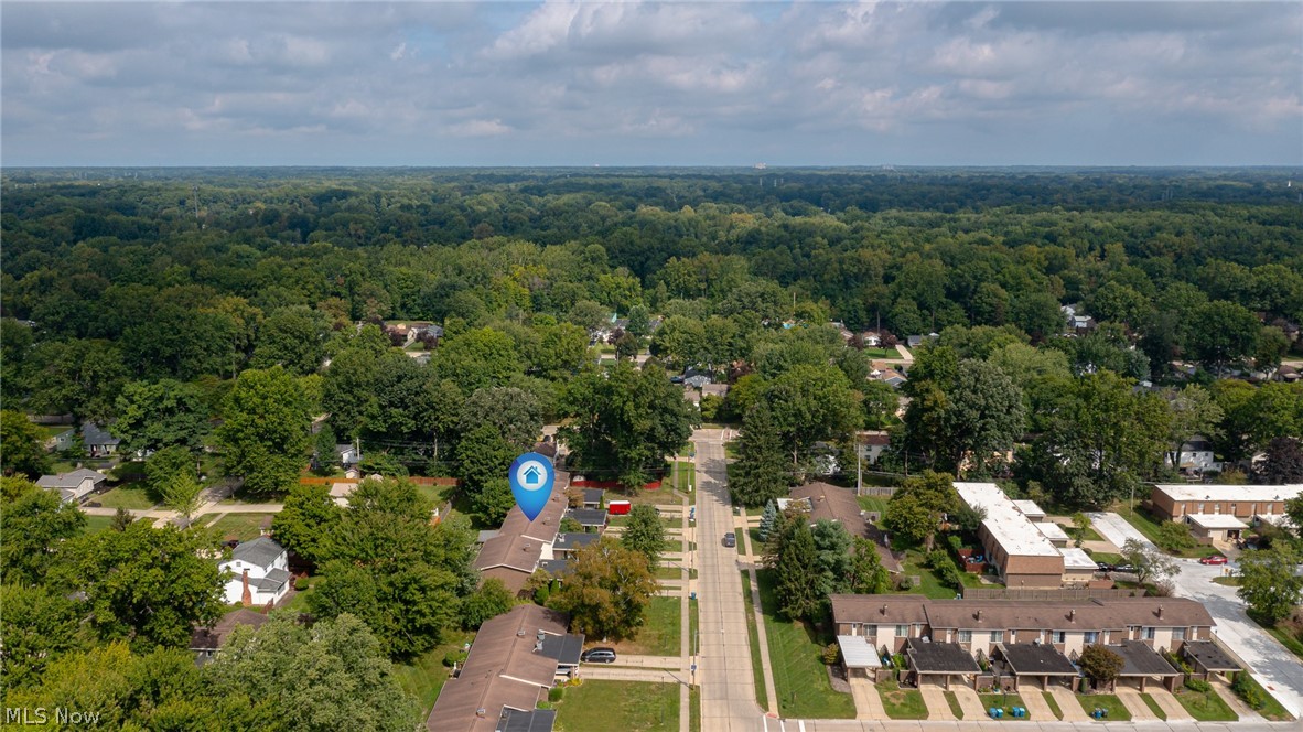 9304 Fernwood Drive Olmsted Falls OH 44138