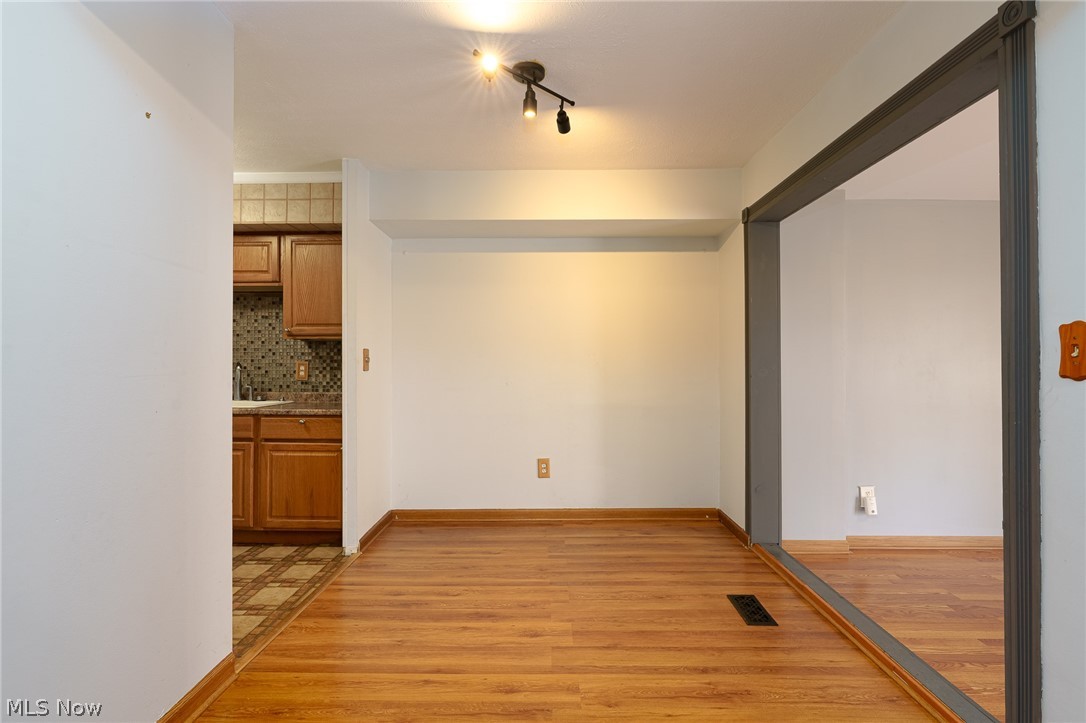 9304 Fernwood Drive Olmsted Falls OH 44138