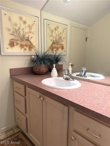 438-73 Cedar Ridge Aurora OH 44202