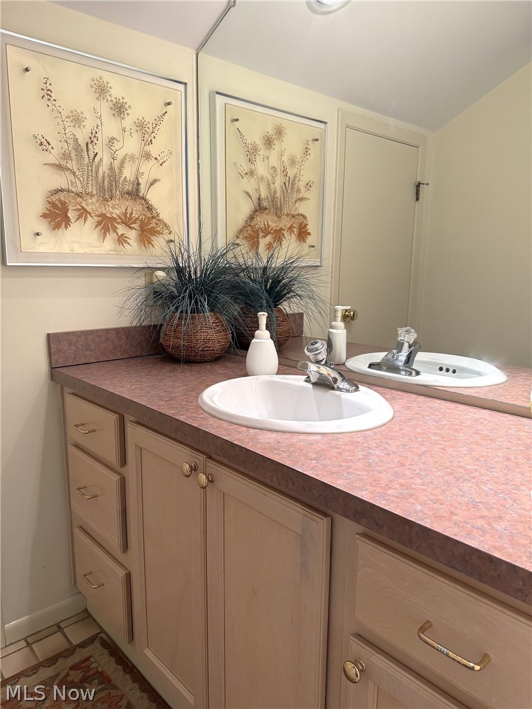 438-73 Cedar Ridge Aurora OH 44202