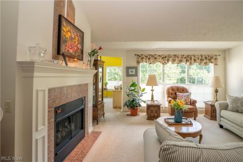 1848 Southpointe Circle NE Canton OH 44714