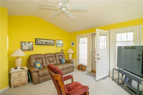 1848 Southpointe Circle NE Canton OH 44714