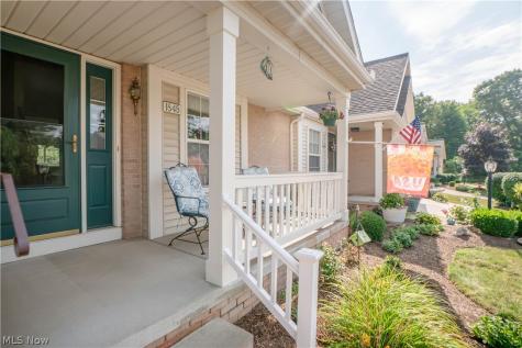 1848 Southpointe Circle NE Canton OH 44714