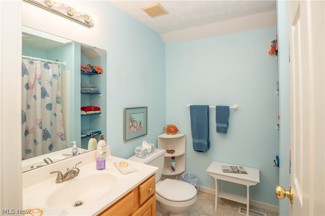 1848 Southpointe Circle NE Canton OH 44714