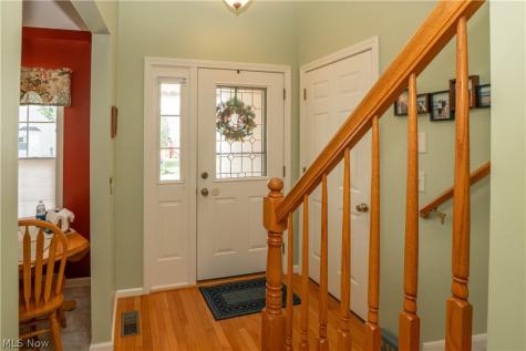 1848 Southpointe Circle NE Canton OH 44714