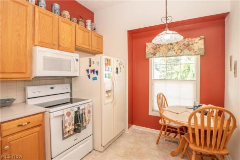 1848 Southpointe Circle NE Canton OH 44714
