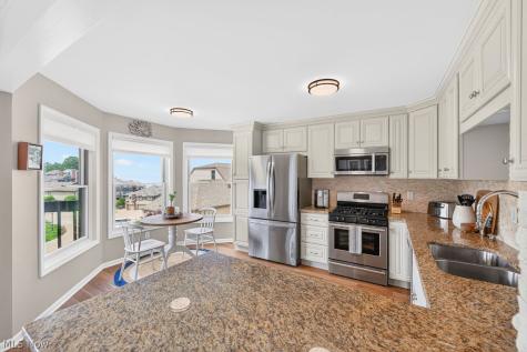 23012 Robert's Run Bay Village OH 44140
