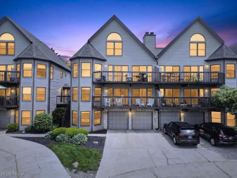 23012 Robert's Run Bay Village OH 44140