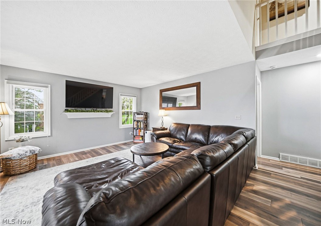 1960 Deerhaven Lane Broadview Heights OH 44147