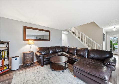 1960 Deerhaven Lane Broadview Heights OH 44147