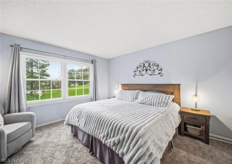 1960 Deerhaven Lane Broadview Heights OH 44147