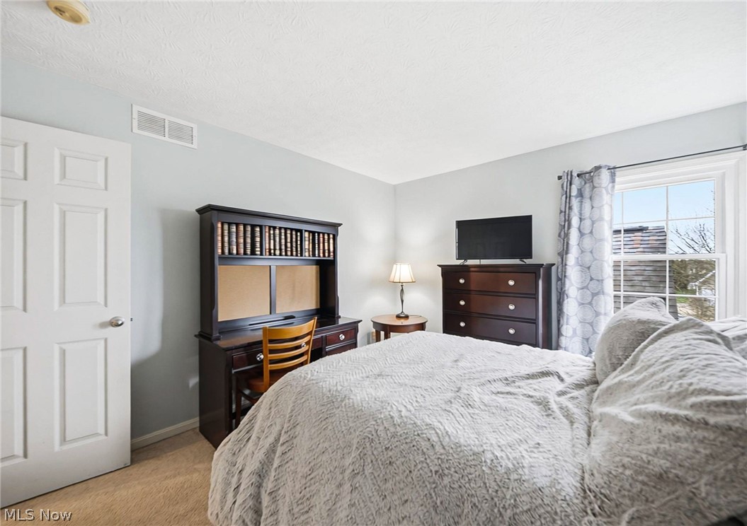 1960 Deerhaven Lane Broadview Heights OH 44147