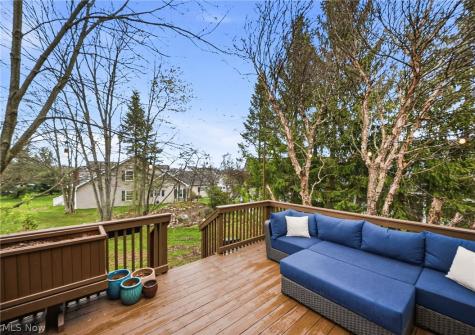 1960 Deerhaven Lane Broadview Heights OH 44147