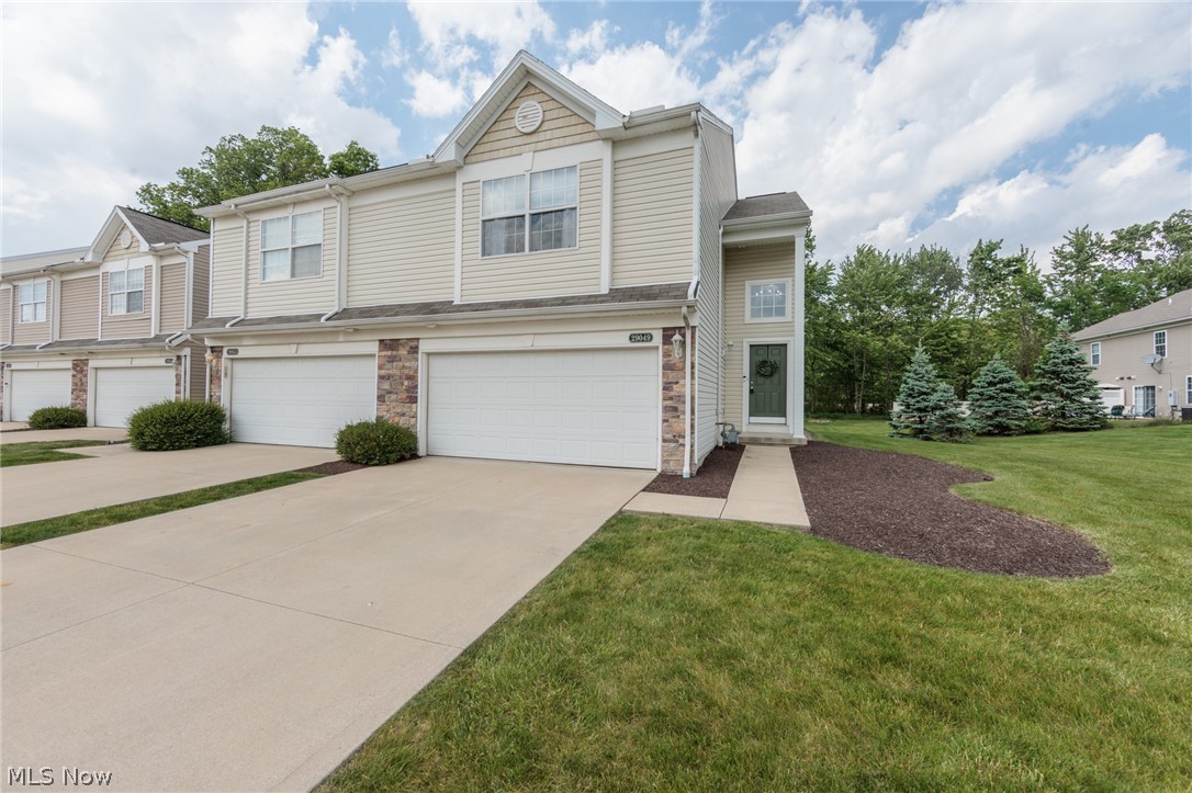 29049 Pembrooke Boulevard Olmsted Twp OH 44138