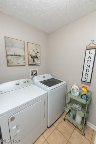 29049 Pembrooke Boulevard Olmsted Twp OH 44138