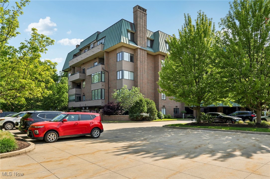 5150 Three Village Drive Lyndhurst OH 44124