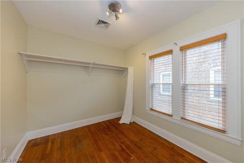 2634 Mayfield Road Cleveland Heights OH 44106