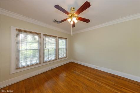 2634 Mayfield Road Cleveland Heights OH 44106