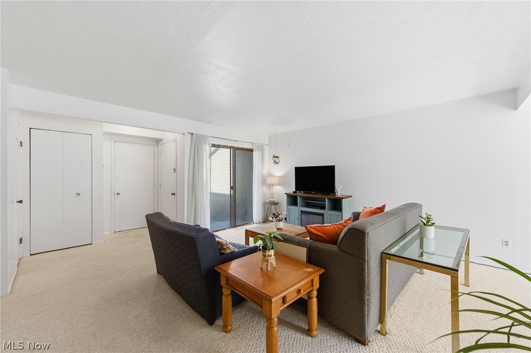 4442 Habersham Lane S Richmond Heights OH 44143