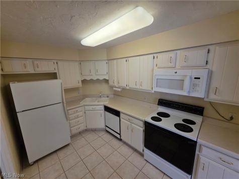 12550 Lake Avenue Lakewood OH 44107