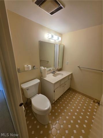 12550 Lake Avenue Lakewood OH 44107
