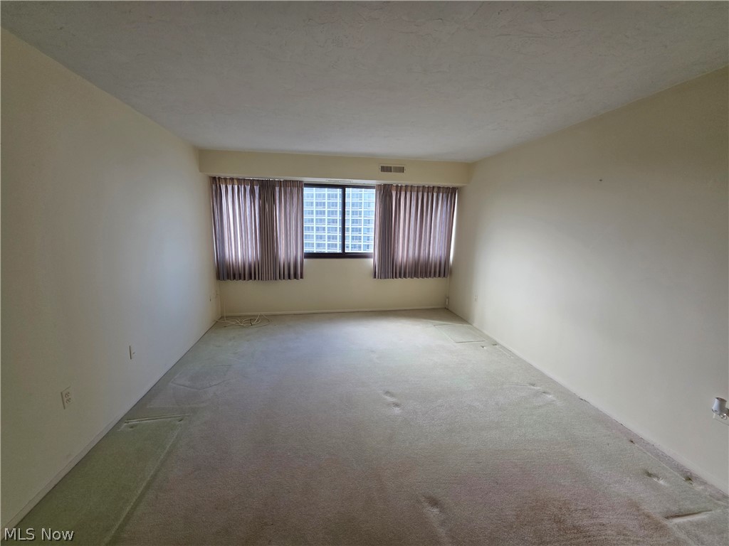 12550 Lake Avenue Lakewood OH 44107