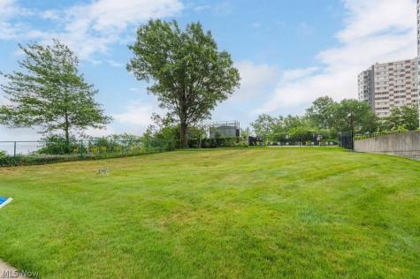 12550 Lake Avenue Lakewood OH 44107
