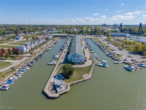 308 E Marina Parkway Lorain OH 44052