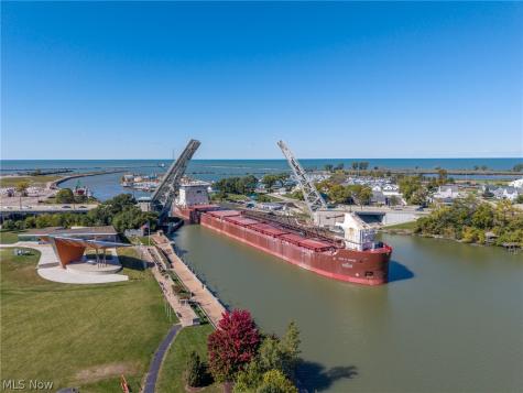 308 E Marina Parkway Lorain OH 44052