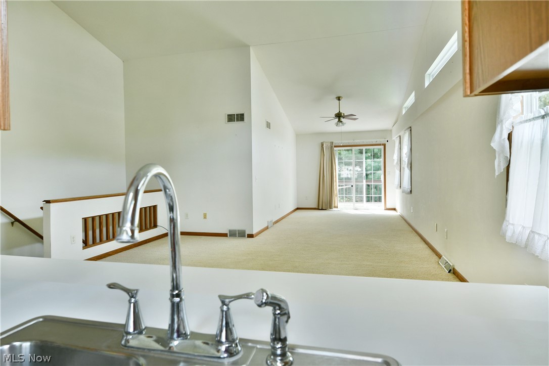 23 Eagle Pointe Cortland OH 44410