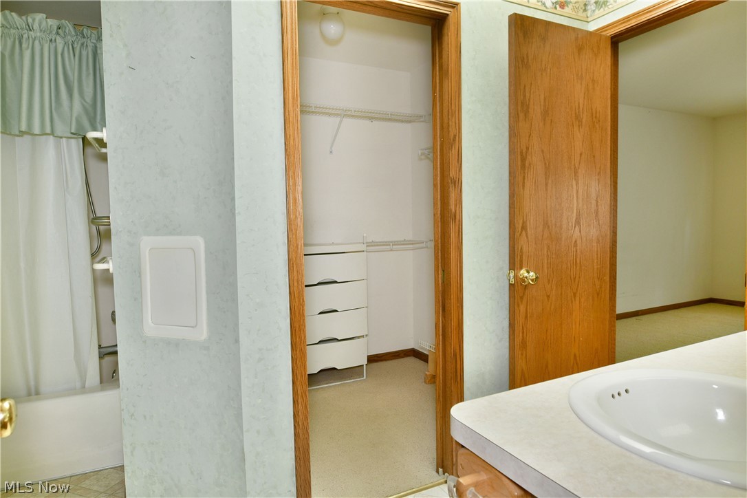 23 Eagle Pointe Cortland OH 44410