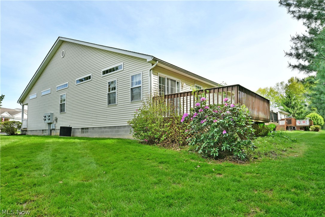 23 Eagle Pointe Cortland OH 44410