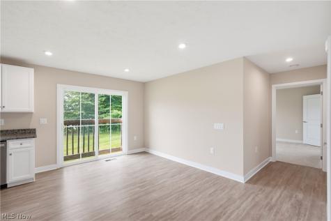 1270 Hidden Lake Boulevard Akron OH 44312