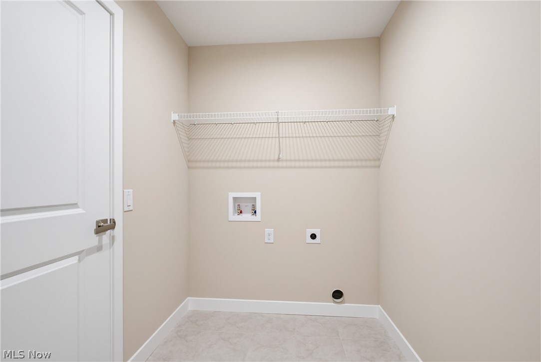 1270 Hidden Lake Boulevard Akron OH 44312