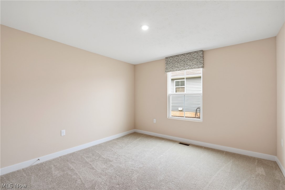 1270 Hidden Lake Boulevard Akron OH 44312