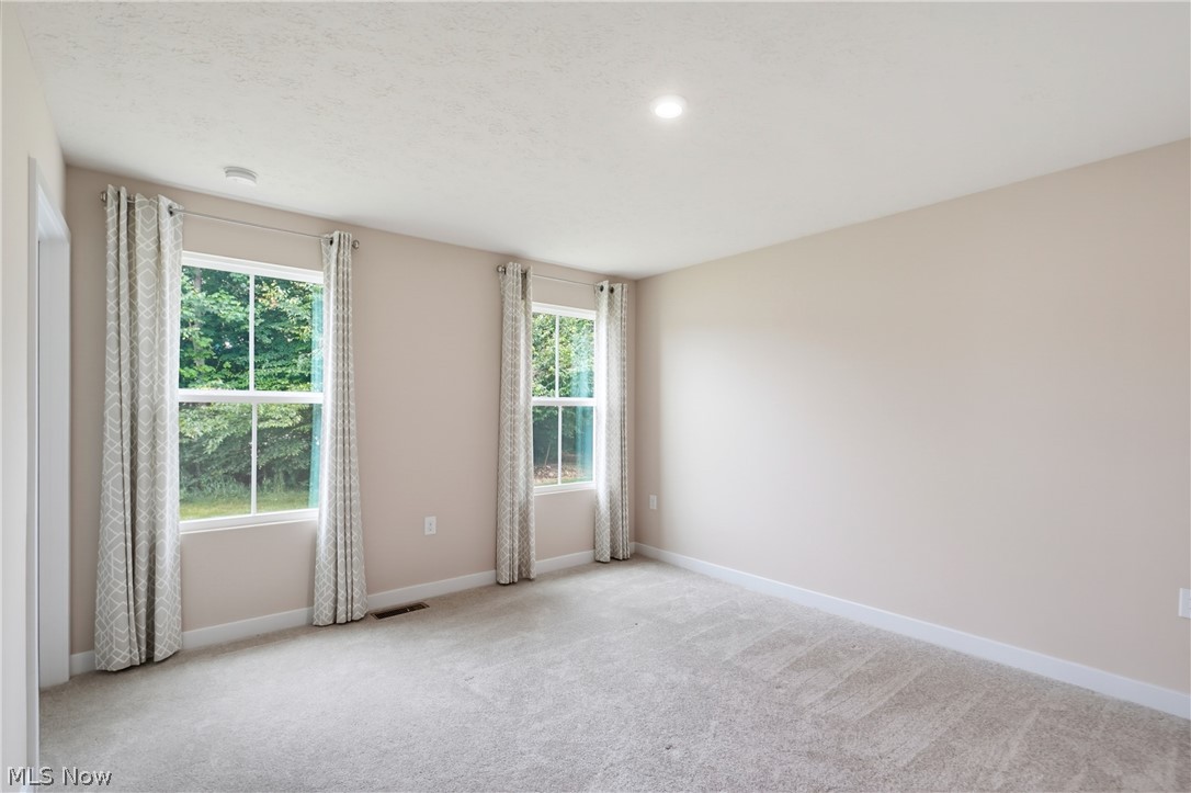 1270 Hidden Lake Boulevard Akron OH 44312