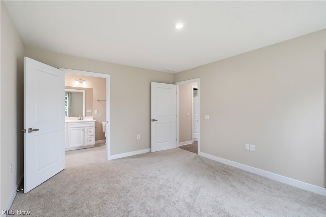 1270 Hidden Lake Boulevard Akron OH 44312
