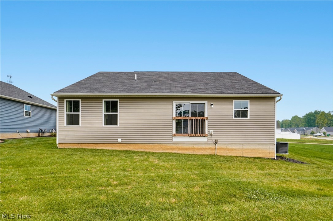 1270 Hidden Lake Boulevard Akron OH 44312