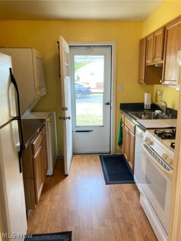 235 E 235th Street Euclid OH 44123