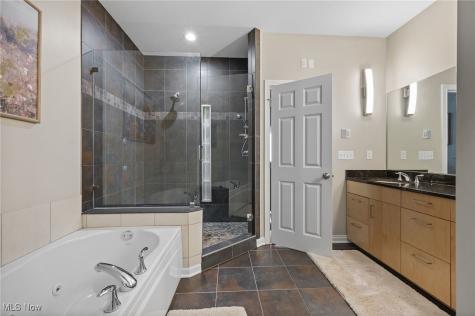 1451 Lindazzo Avenue Cleveland OH 44114