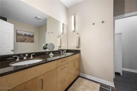 1451 Lindazzo Avenue Cleveland OH 44114