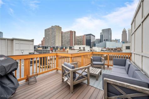 1451 Lindazzo Avenue Cleveland OH 44114