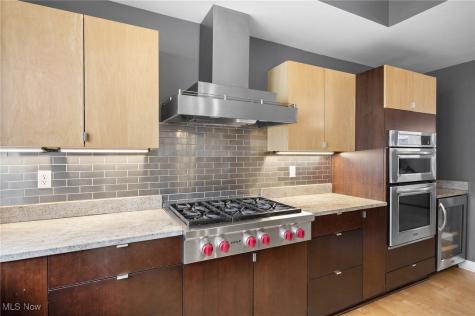 1451 Lindazzo Avenue Cleveland OH 44114