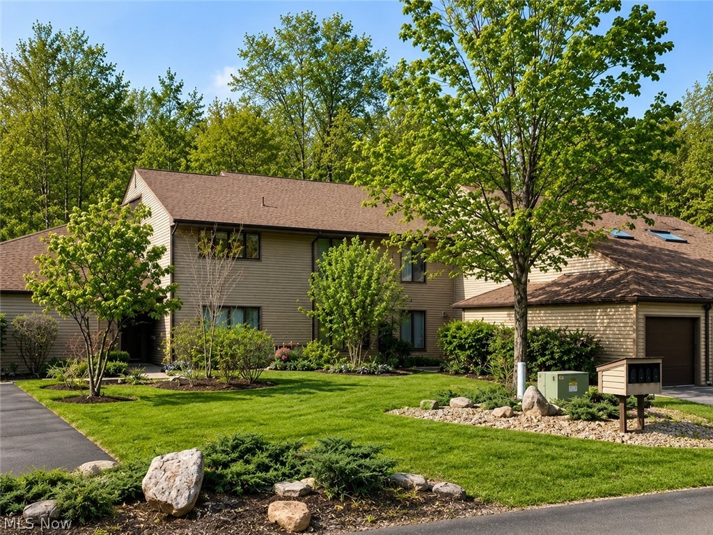 16575 Wren Road Chagrin Falls OH 44023