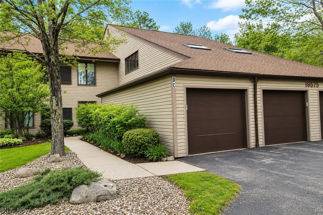 16575 Wren Road Chagrin Falls OH 44023