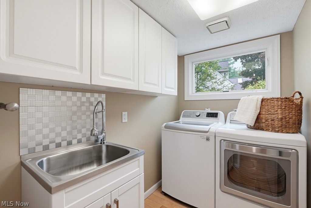 975 Meadowlark Circle Aurora OH 44202