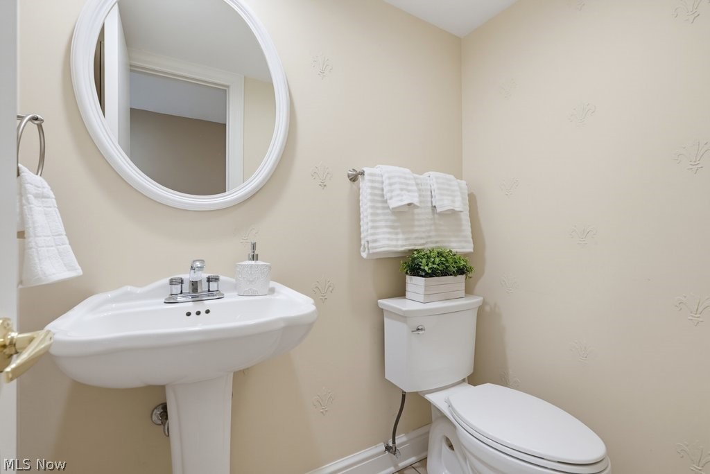 975 Meadowlark Circle Aurora OH 44202
